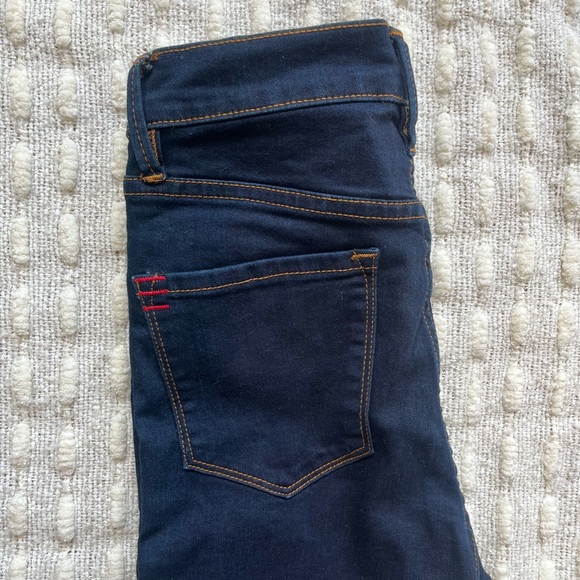 NWT Urban outfitters BDG Twig High Rise Jeans - Picture 2 of 3